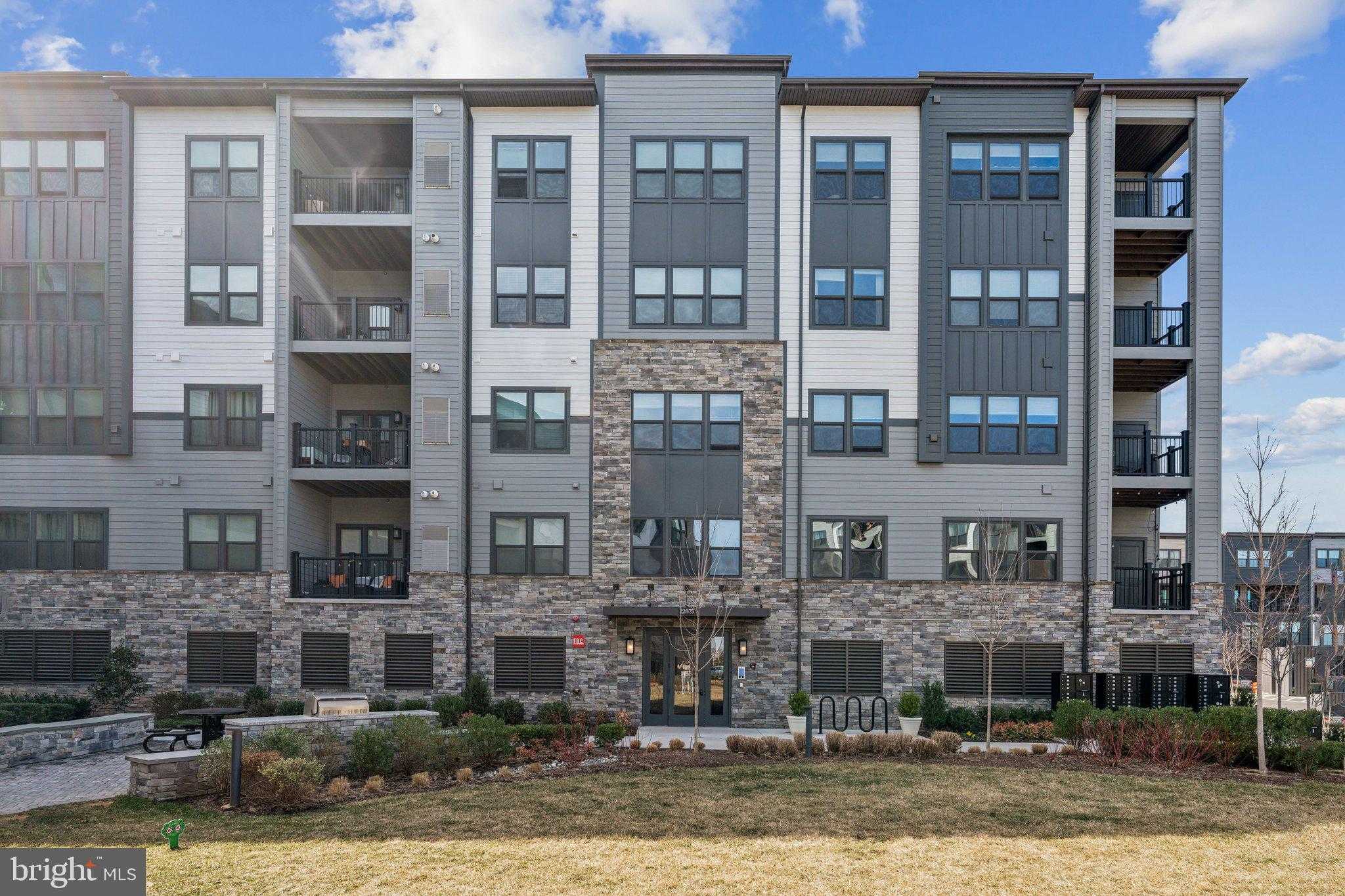 12875 Mosaic Park Way # 4j, Herndon