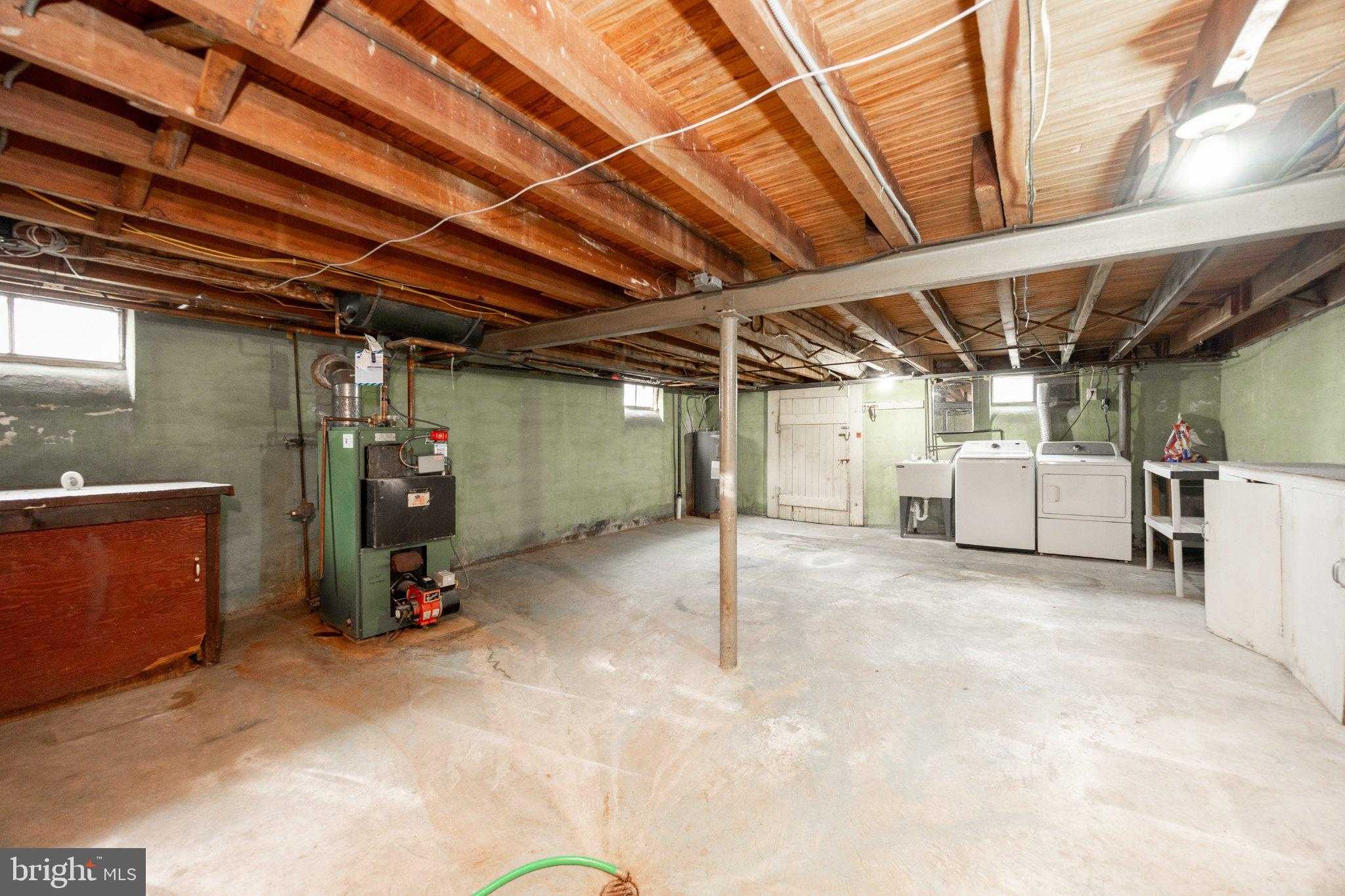 615 Spruce St photo 29