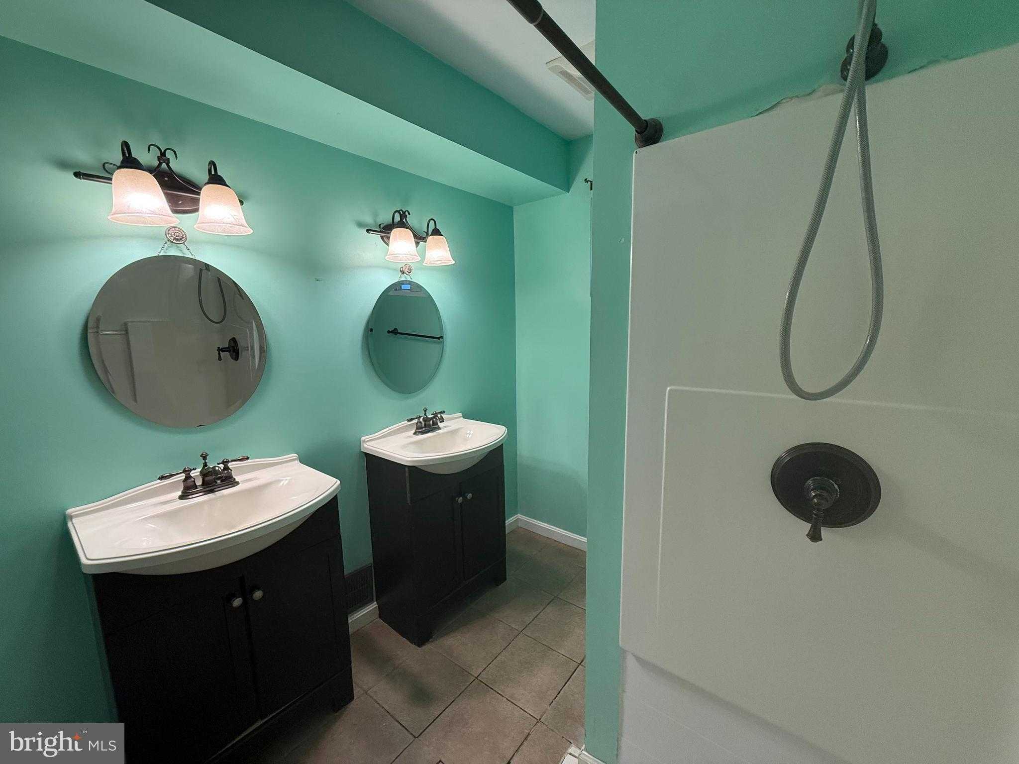 303 Mackintosh Dr photo 12