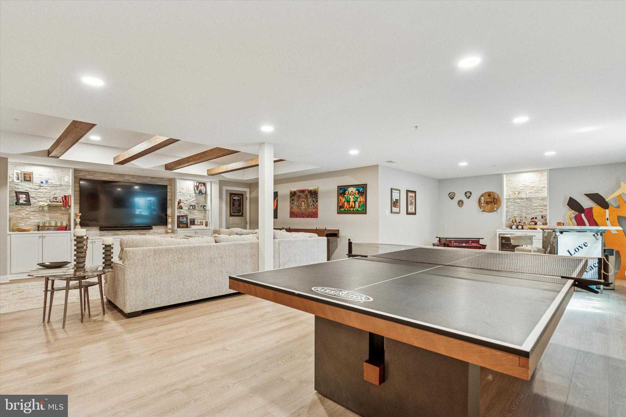 821 Greenwich Dr photo 50