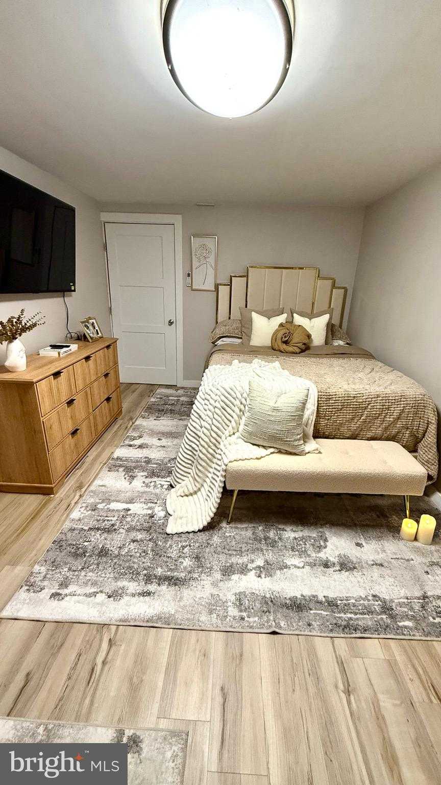 157 W 4th St photo 14