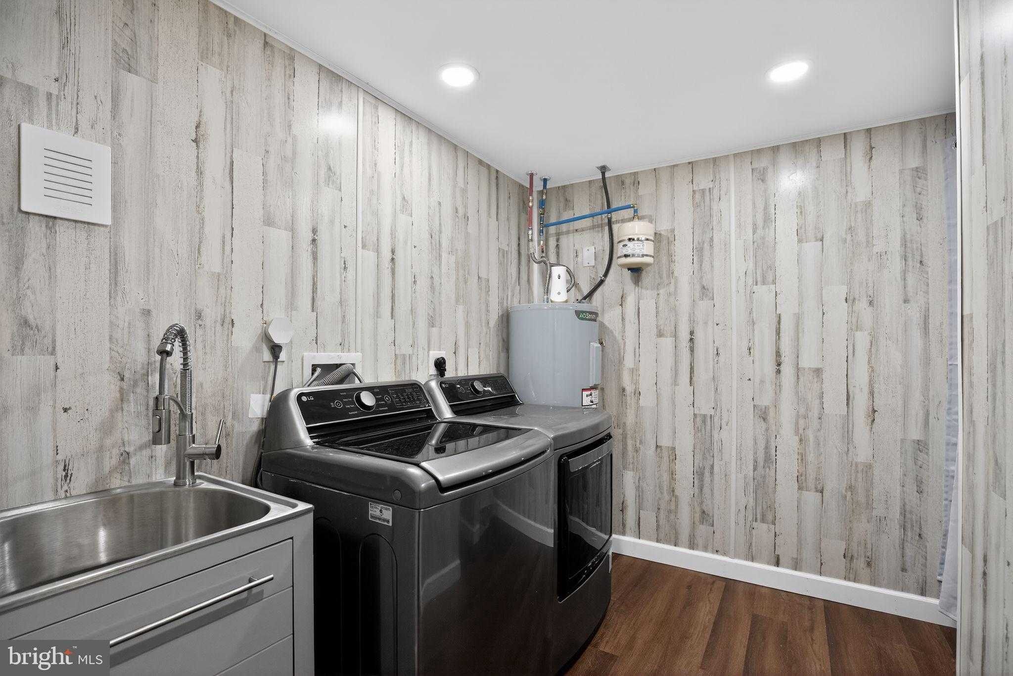 25895 Hills Dr photo 18