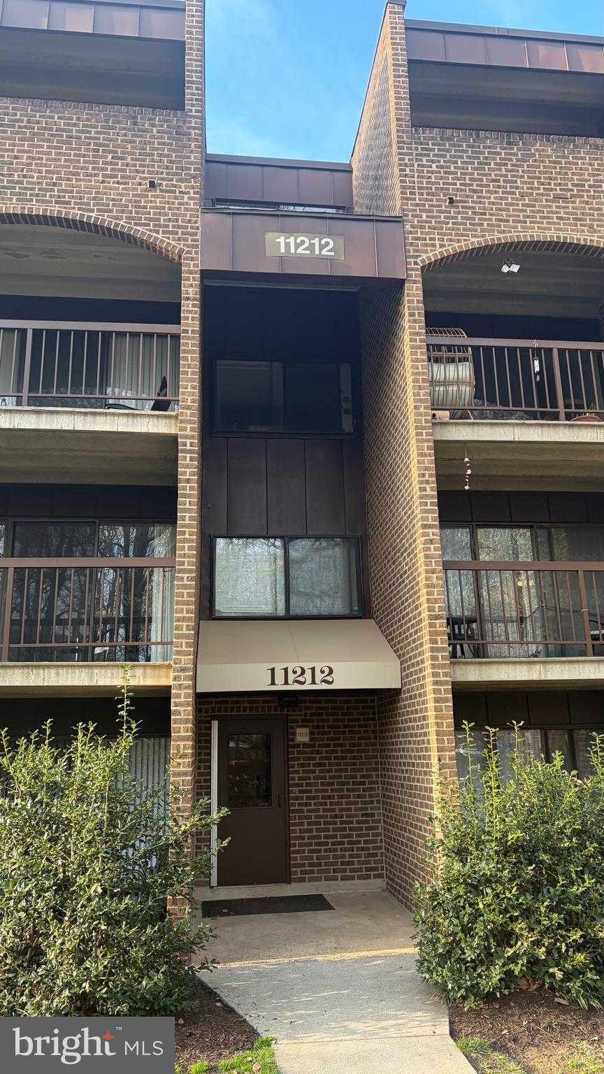11212 Chestnut Grove Sq Apt 115, Reston
