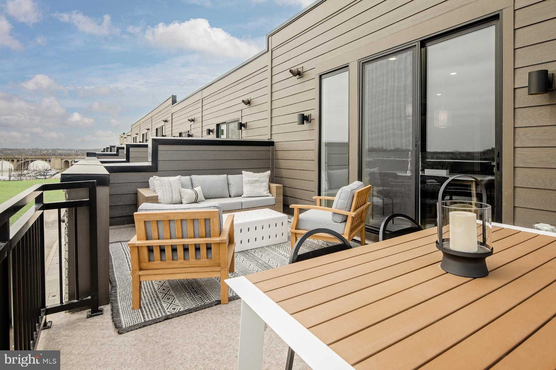 245 Light Street Ave photo 19