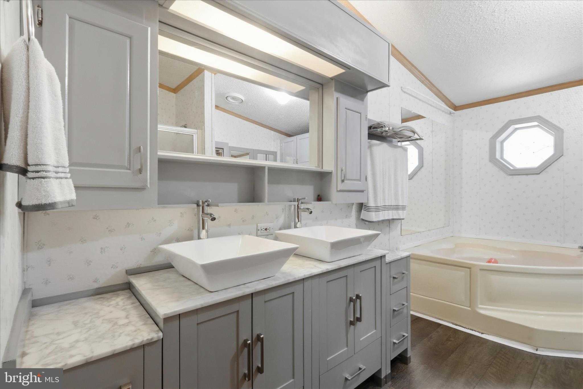 11125 Lakeside Dr photo 21