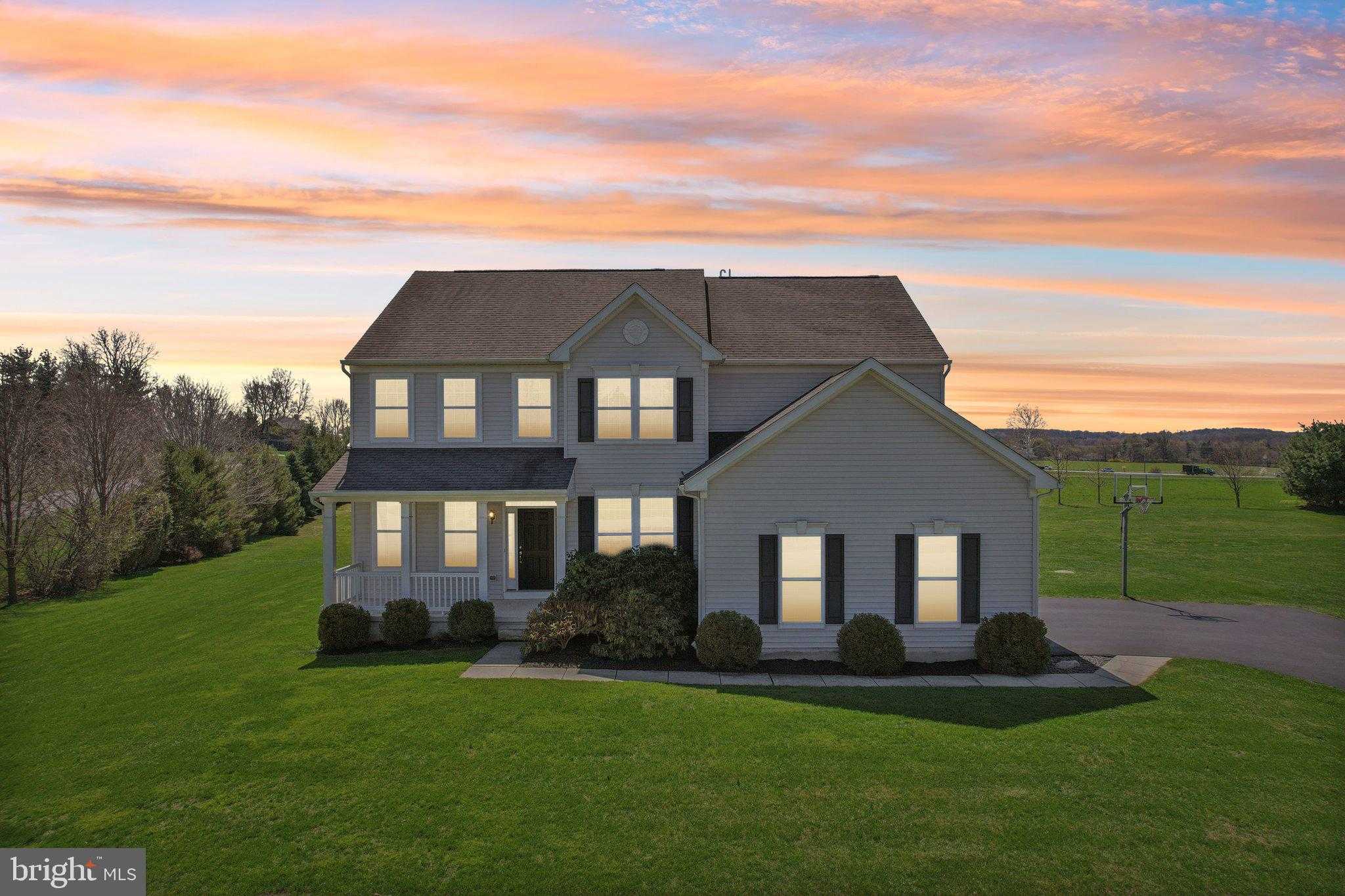 10 Heatherwynd Farm Blvd