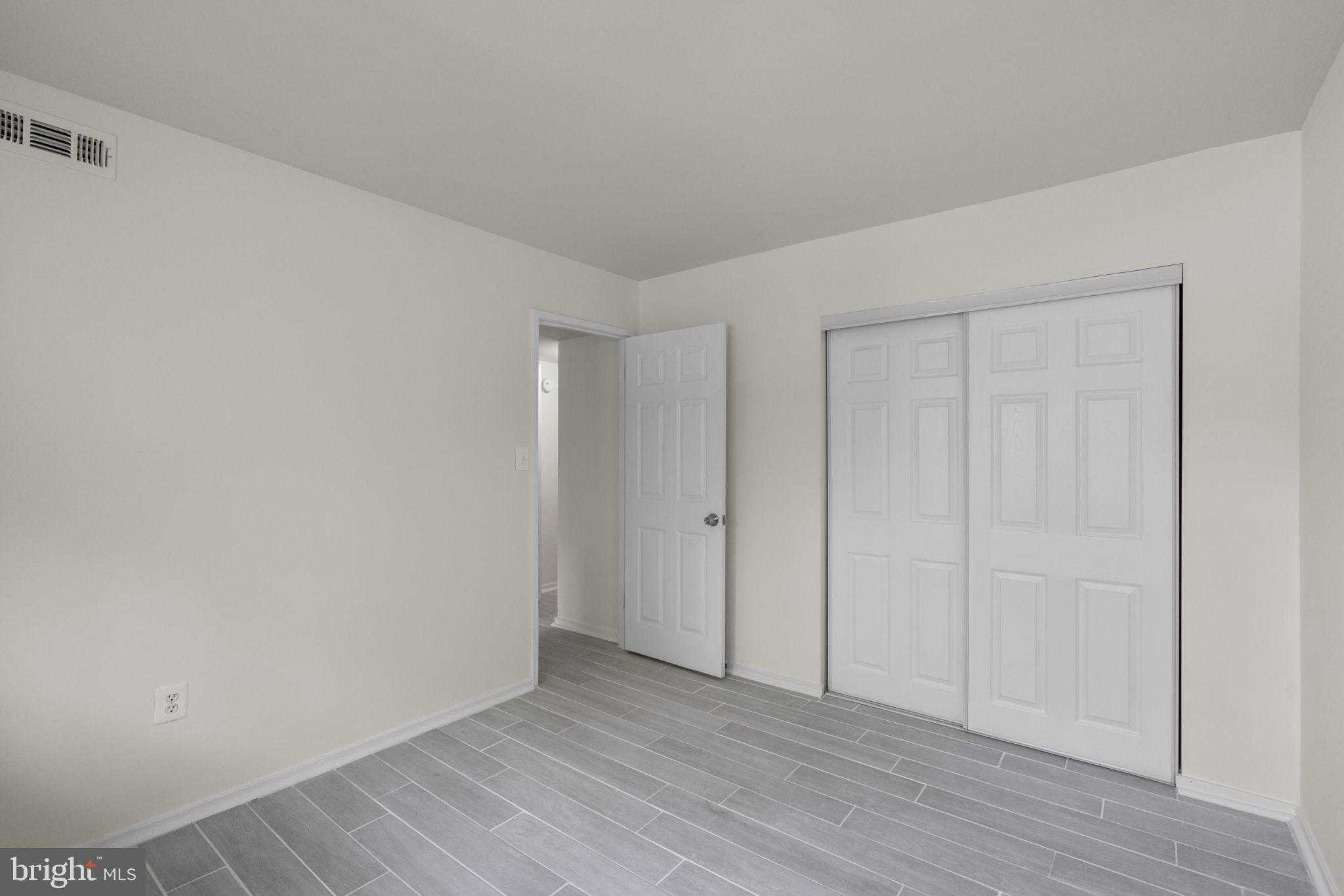 5727 Harpers Farm Rd Unit F photo 21