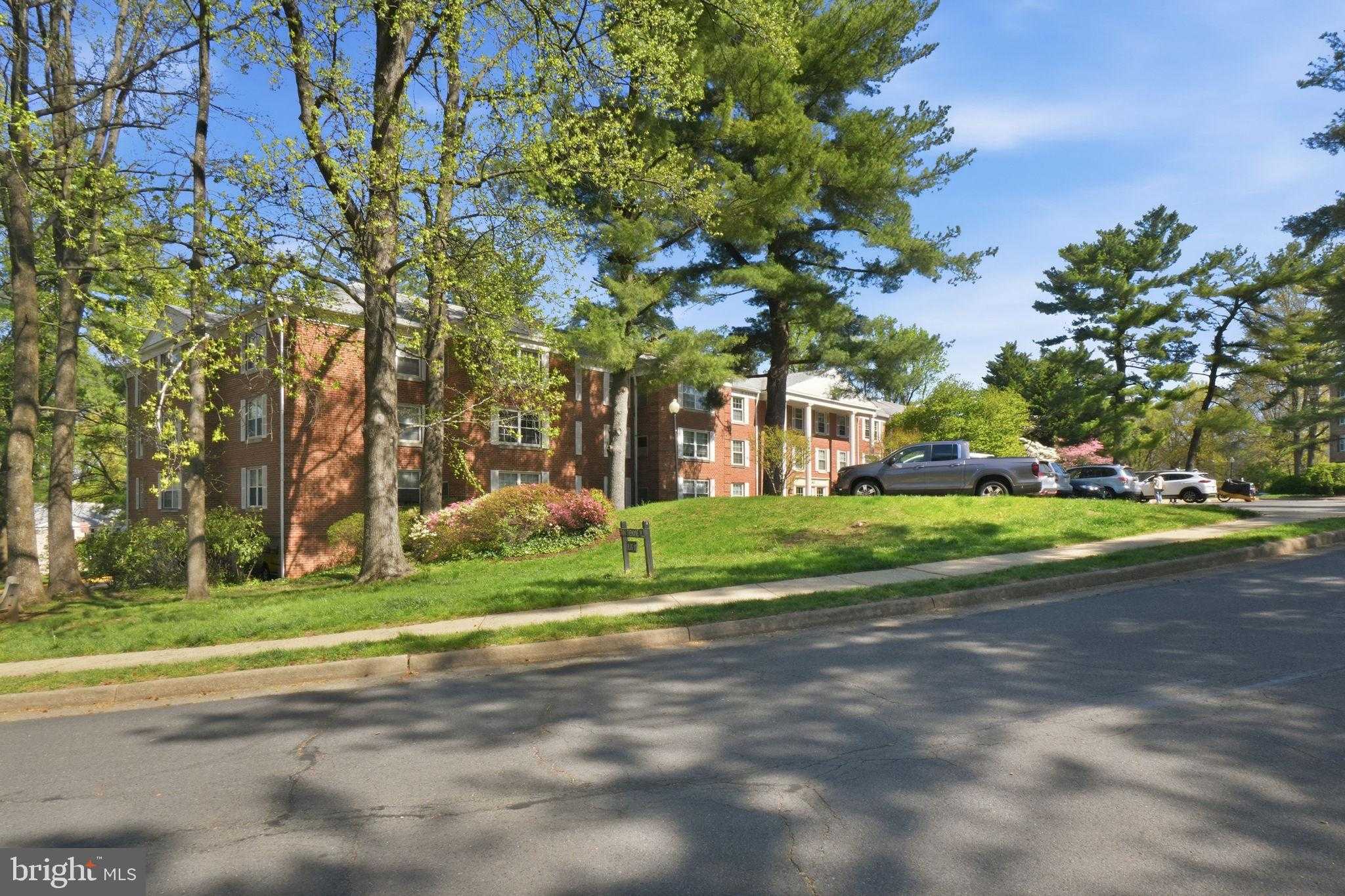 7680 Tremayne Pl Apt 110 photo 16