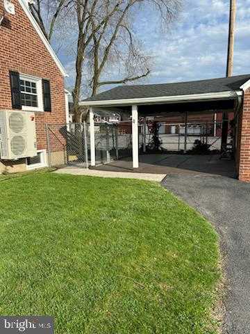 118 E Fleming Ave photo 52