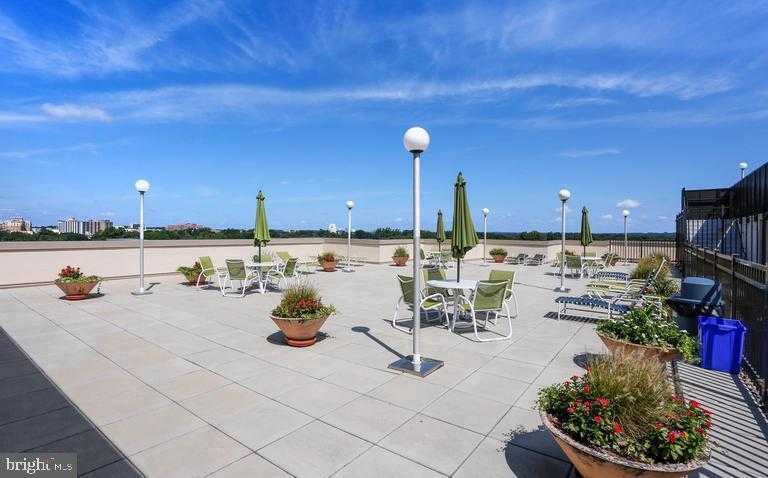 4242 E West Hwy photo 23