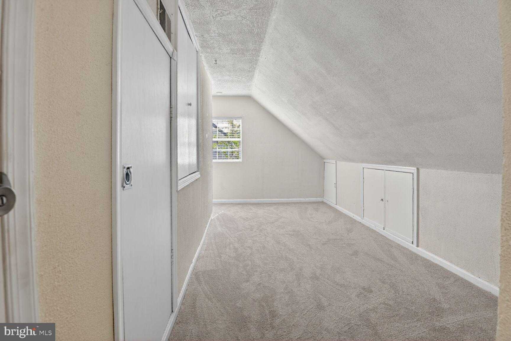 134 Evans St photo 19