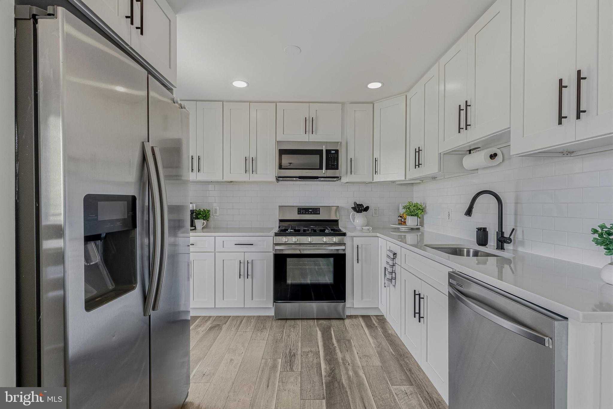 4502 Aspen Hill Rd photo 6