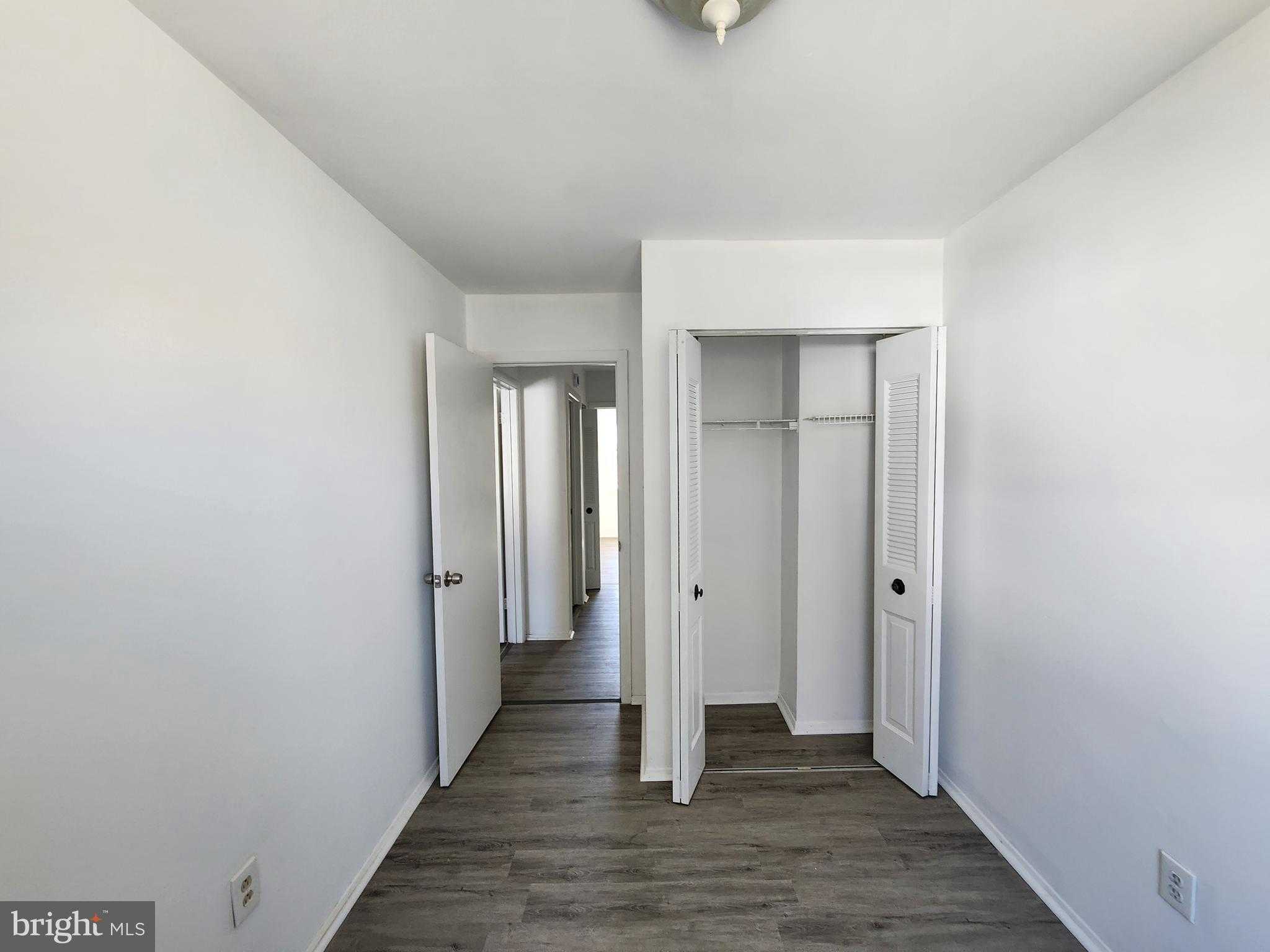 1129 Willinger CT photo 21