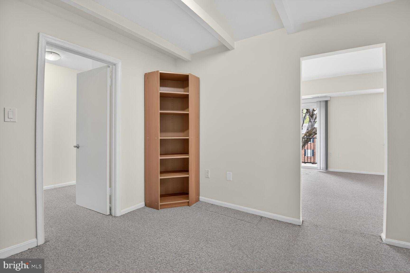 862 College Pkwy Apt 202 photo 17