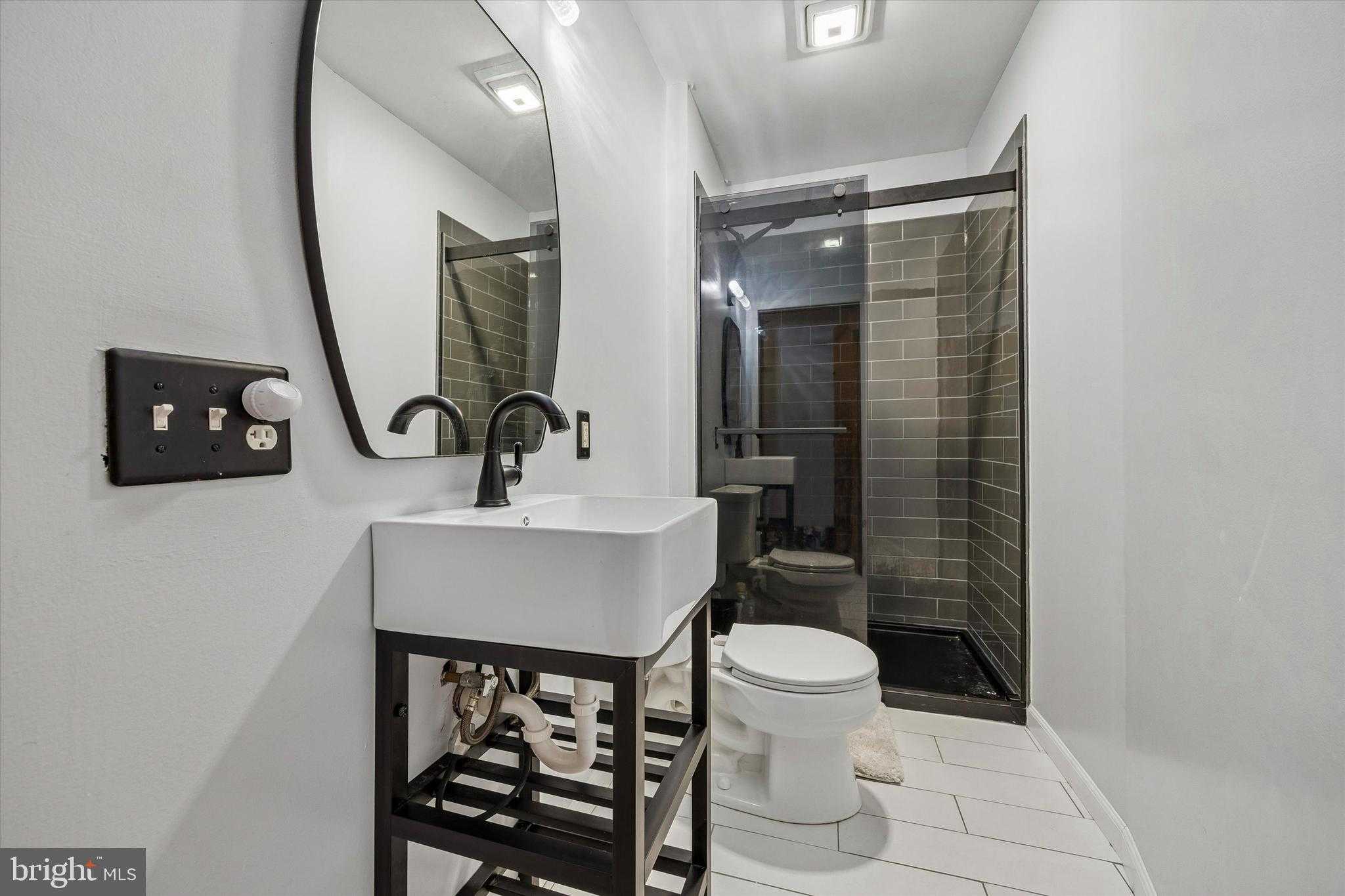 917 Bellevue Ave photo 20