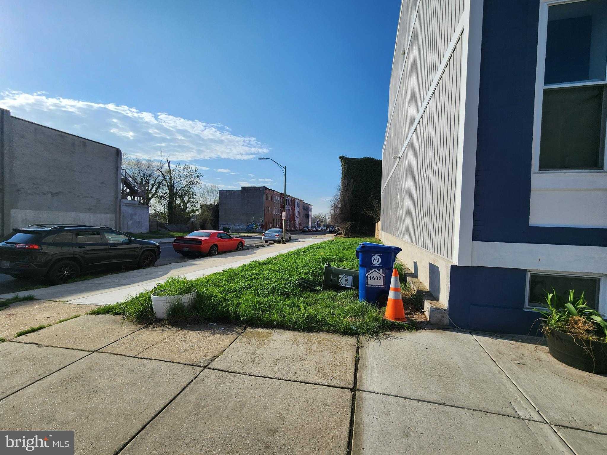 1601 Edmondson Ave photo 3