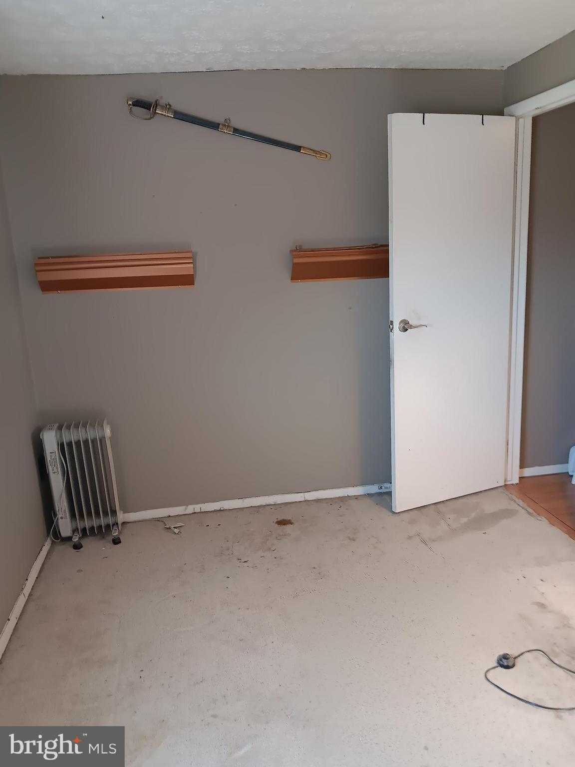 246 Canfield Ter photo 11