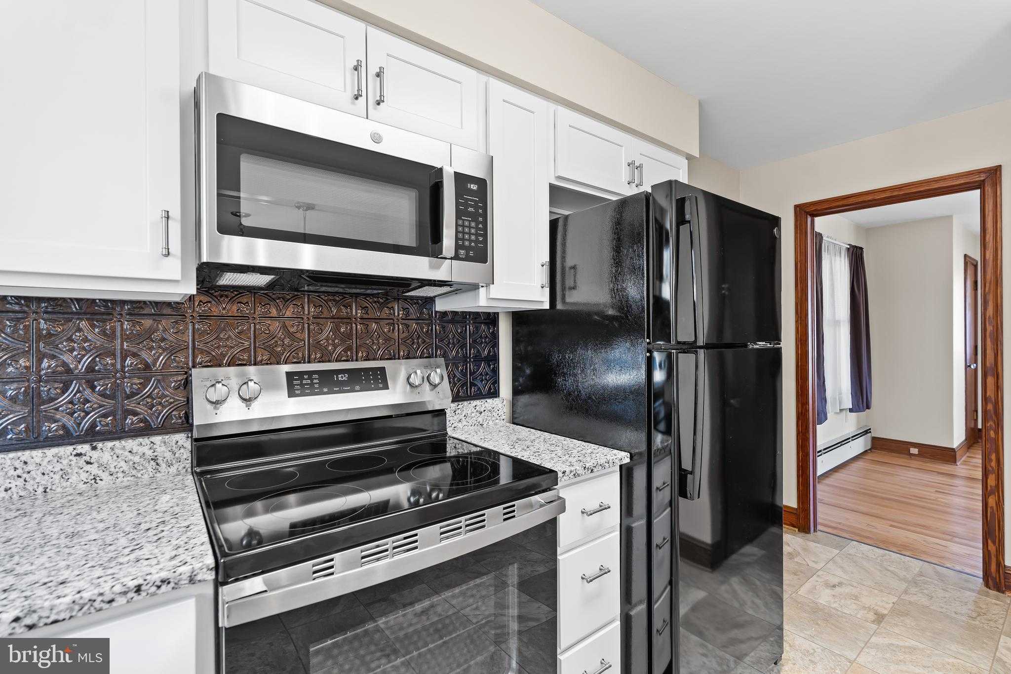 17521 Gay St photo 13