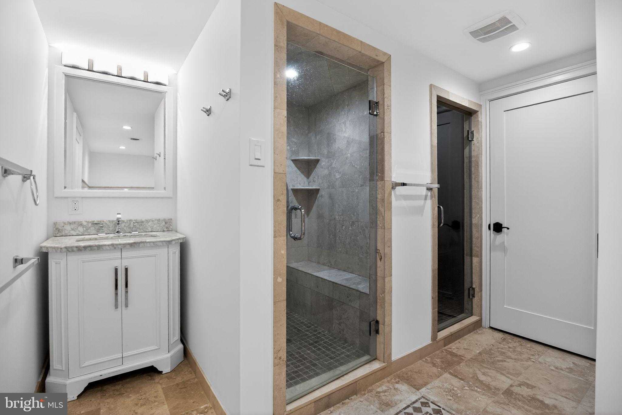 1368 Worthington CT photo 44