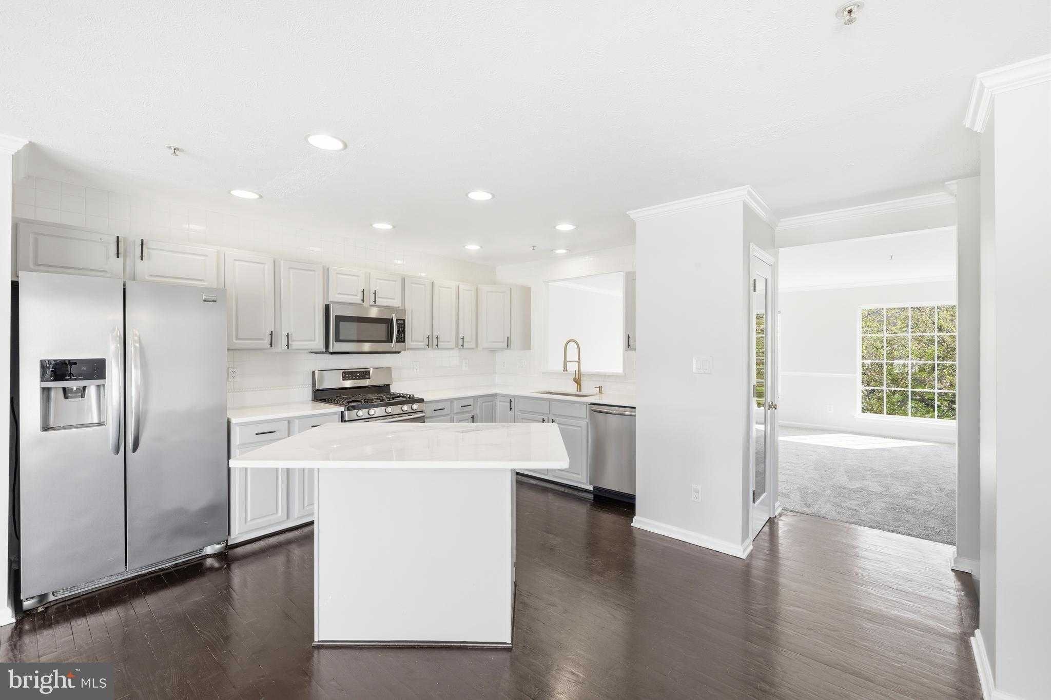 2045 Mardic Dr photo 15