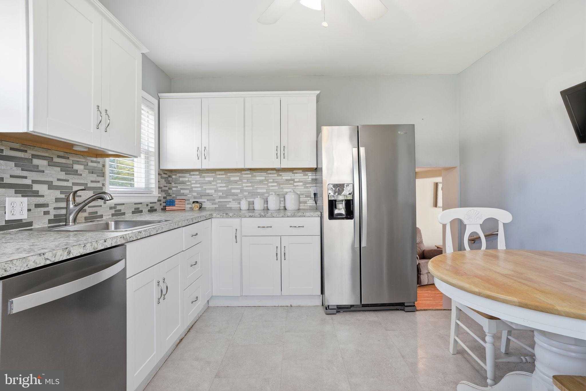 1615 Pleasant Dr photo 10