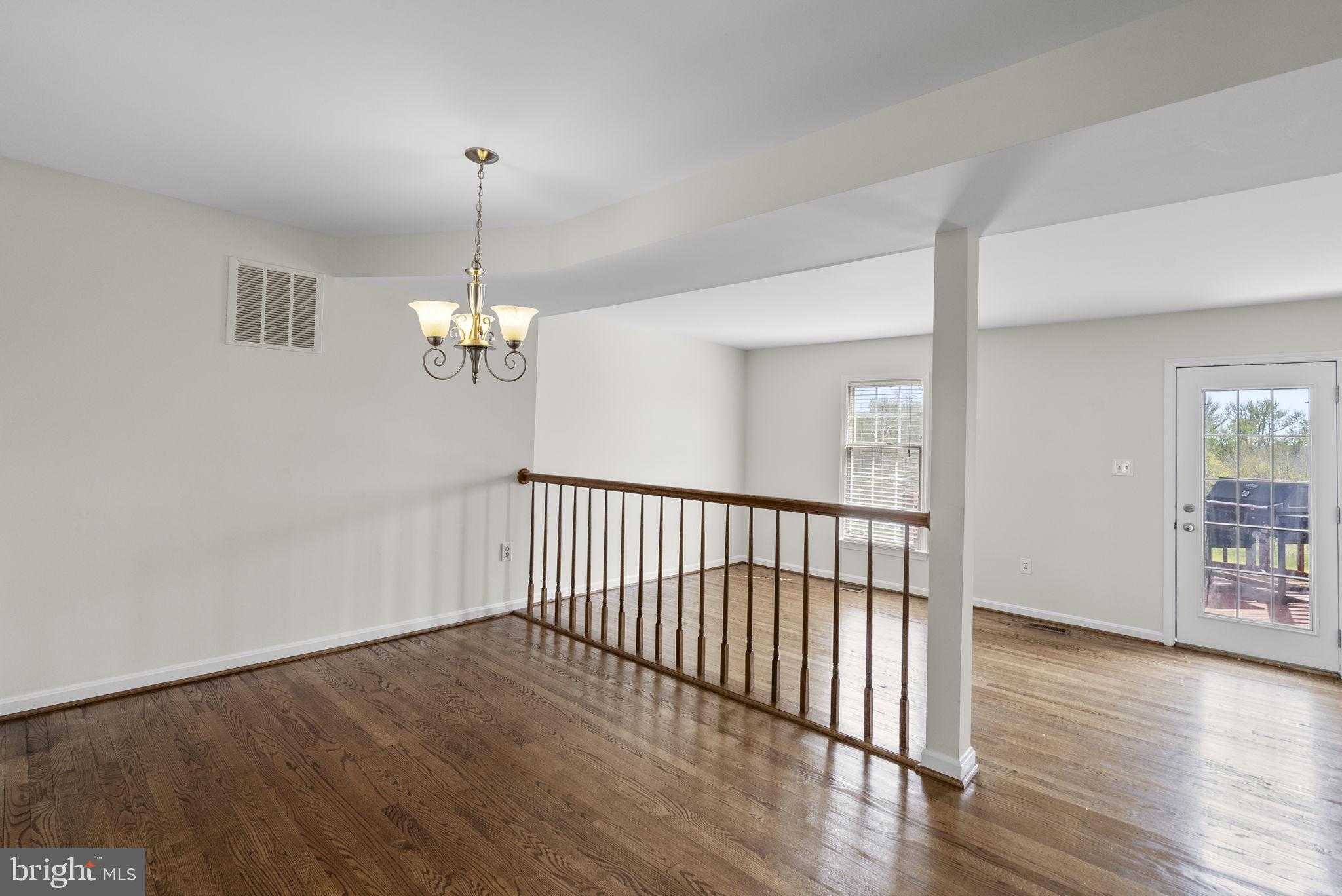 8037 Waterview CT photo 9