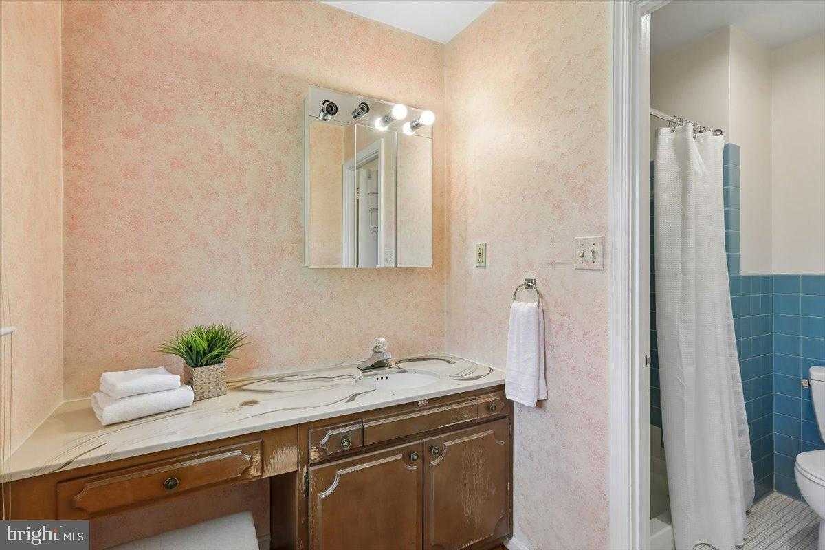 16725 Frontenac Ter photo 50