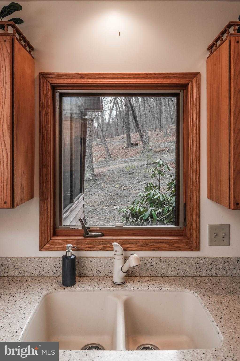 642 Paddys Run Rd photo 44