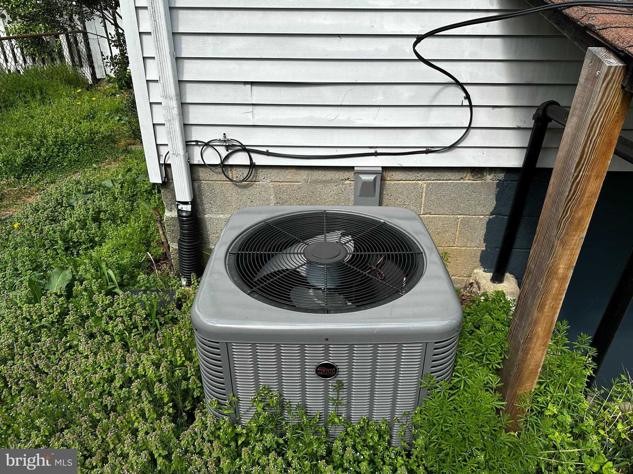 214 10th St photo 17