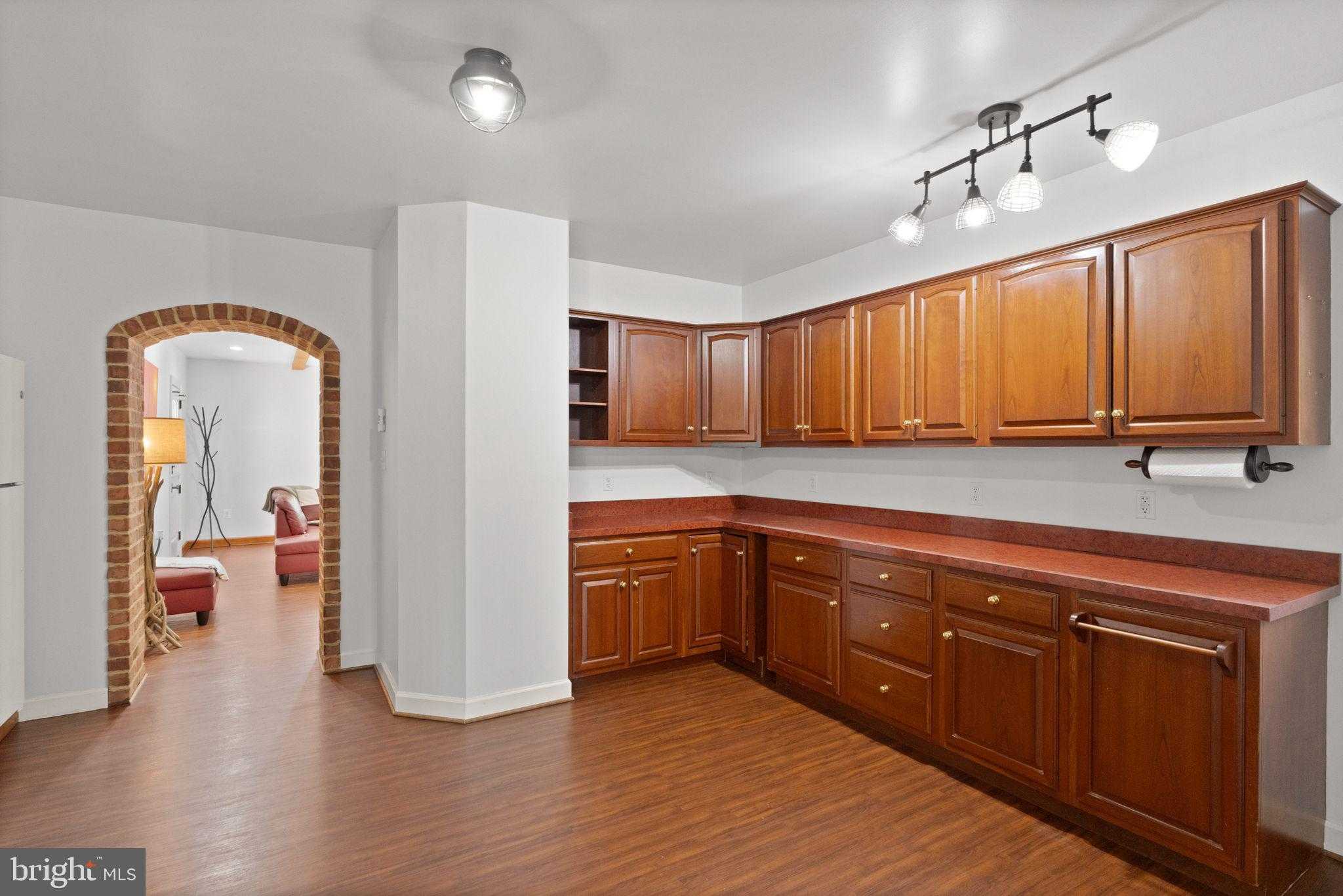 4015 N Randolph St photo 39