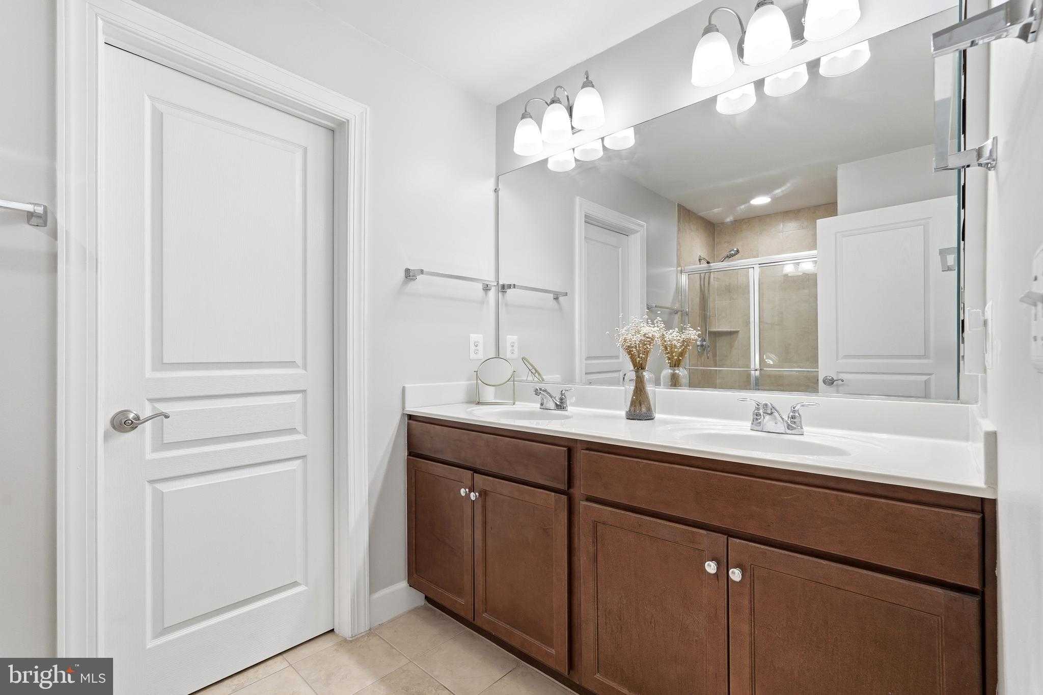 1723 Granville CT photo 24