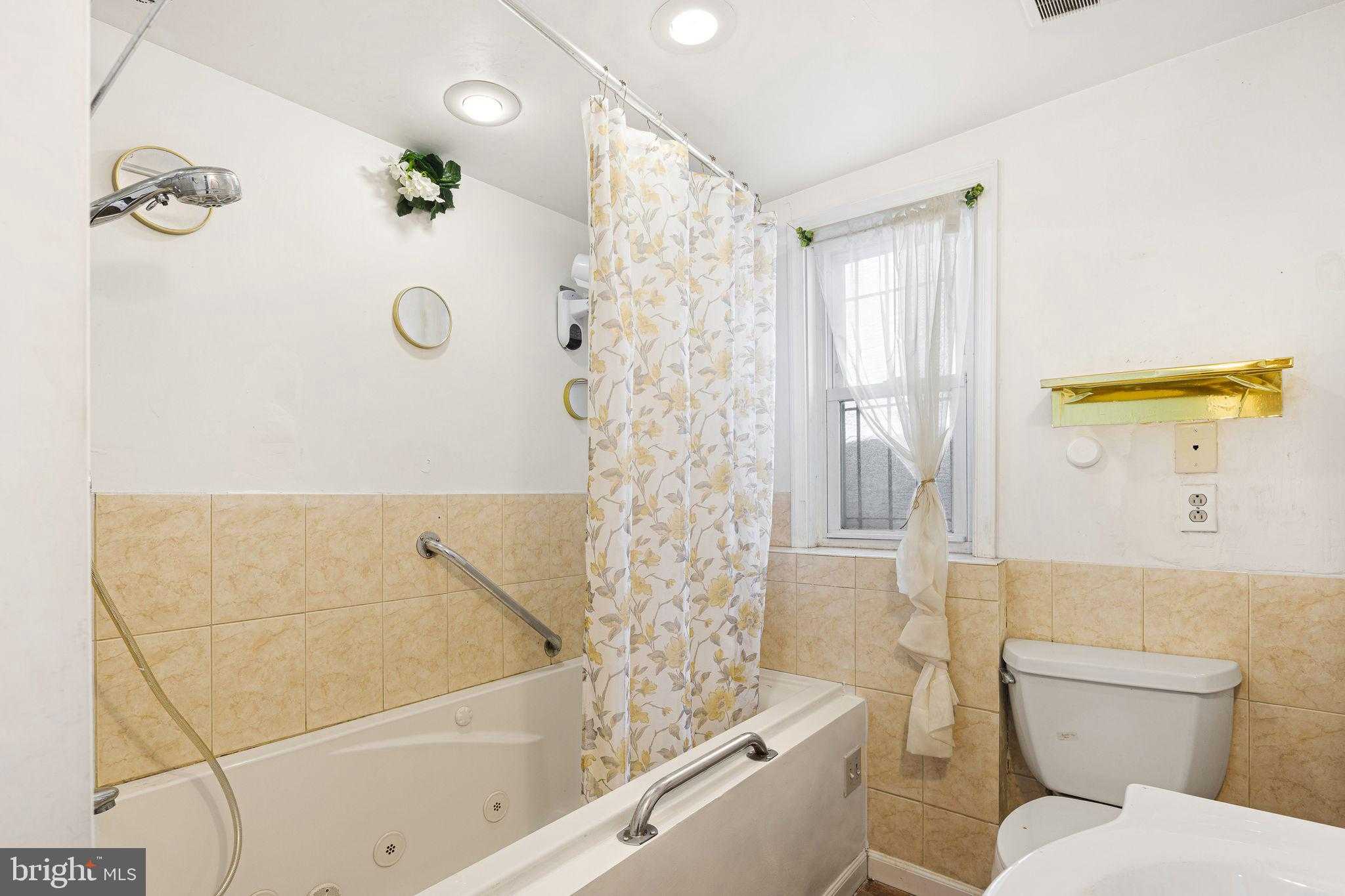 1742 Federal St photo 17