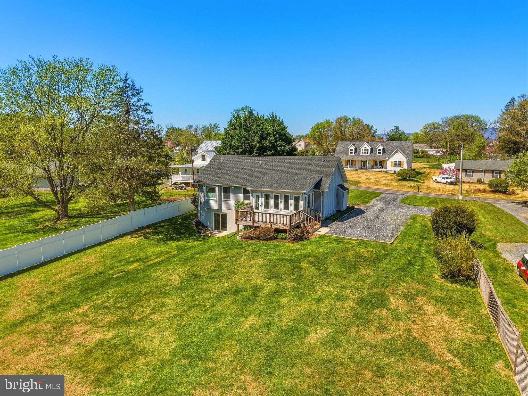 515 Hollingsworth Rd photo 3