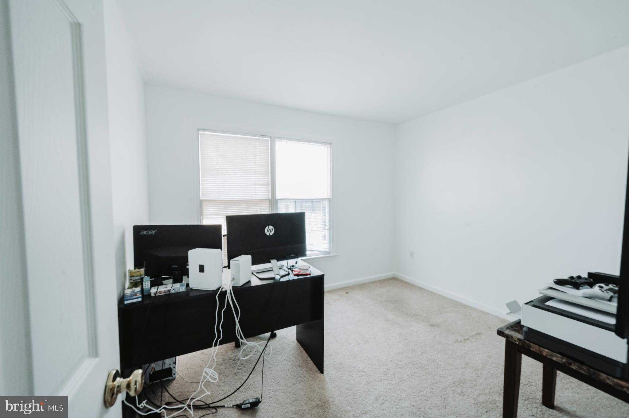 13558 Essex Dr photo 42