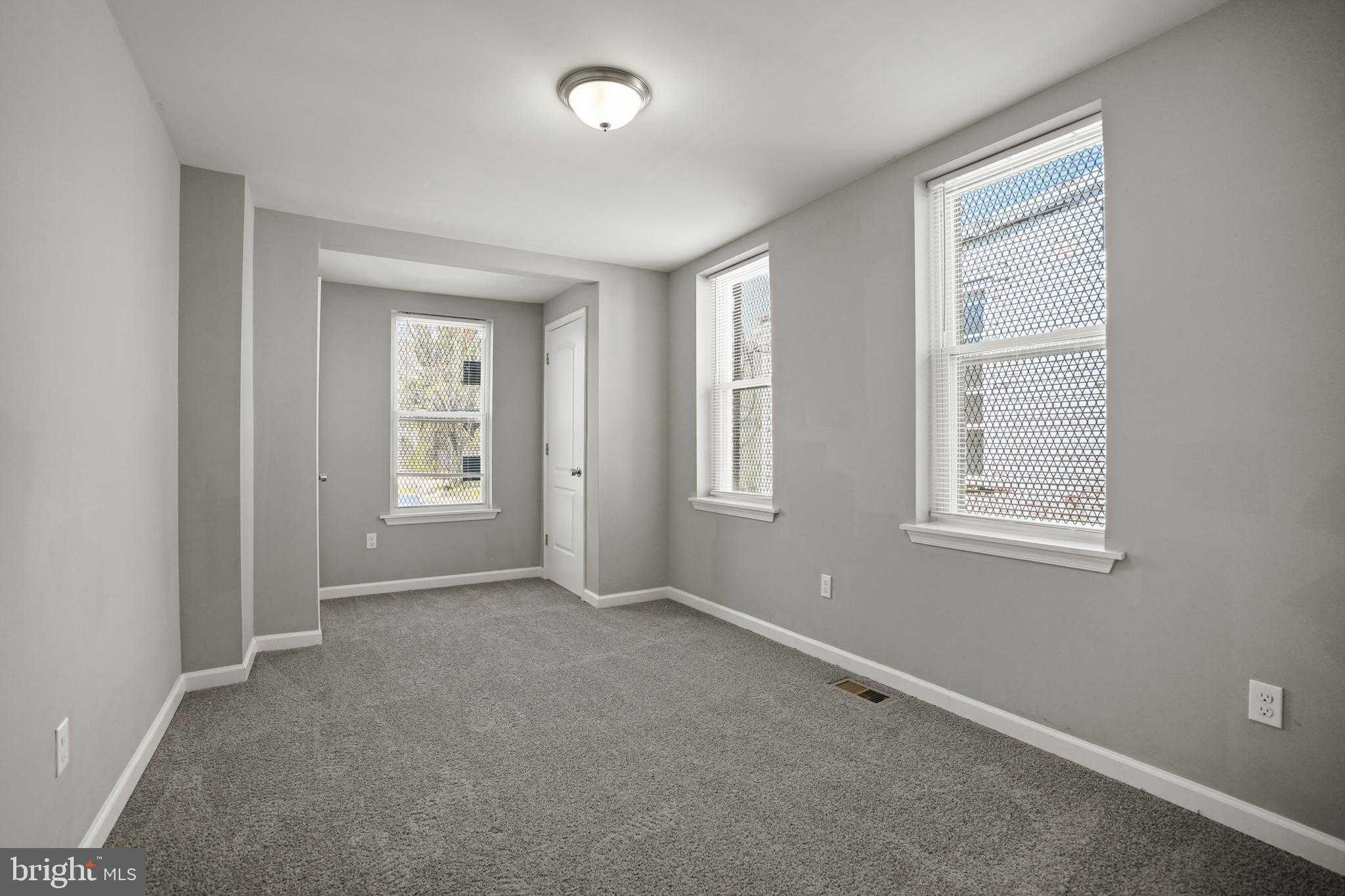 1430 N Broadway photo 16