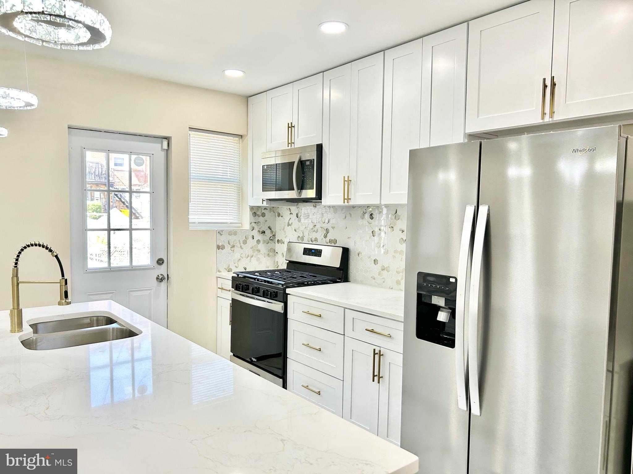 3408 Parklawn Ave photo 7