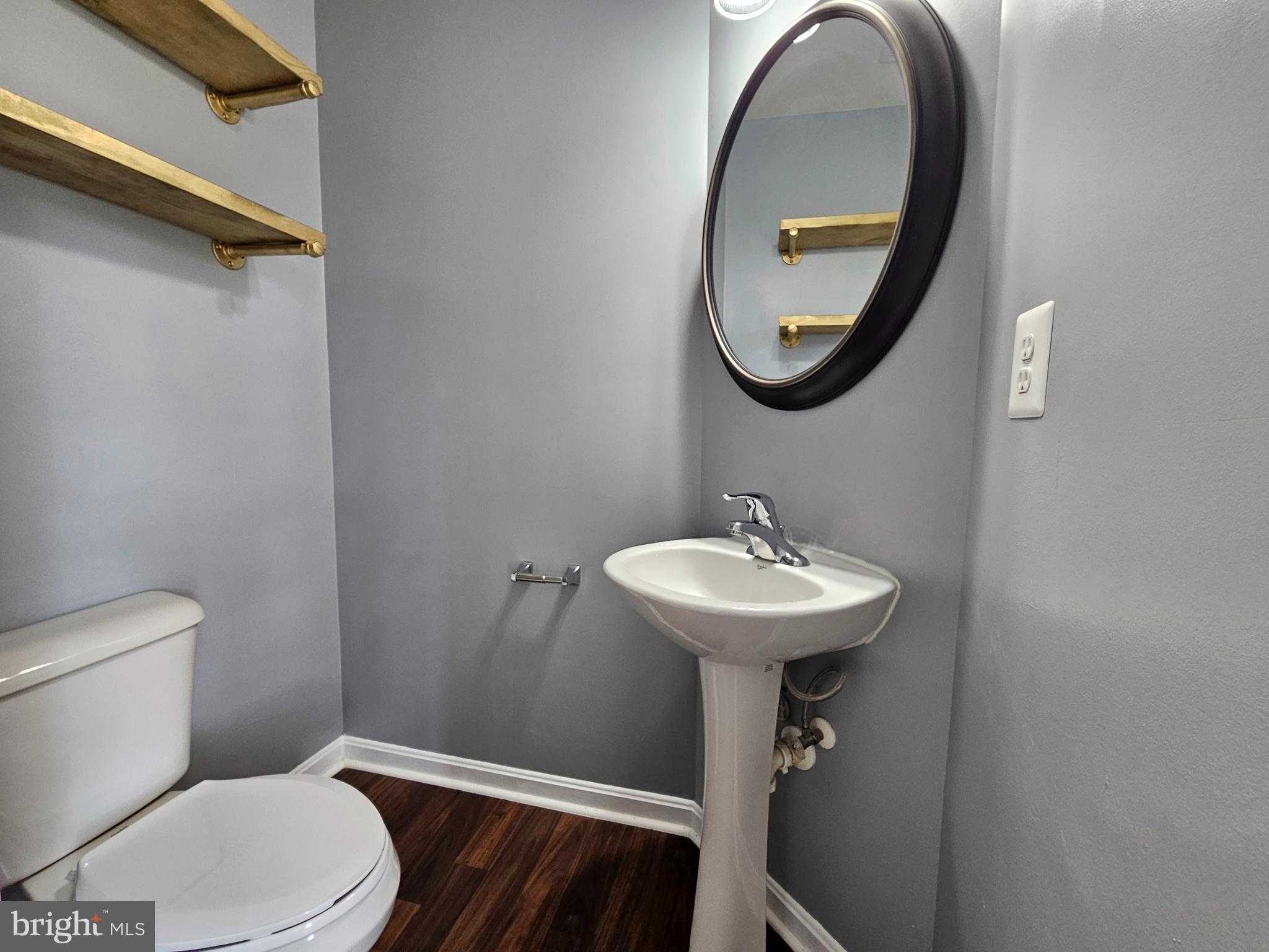 1014 Rori CT photo 2