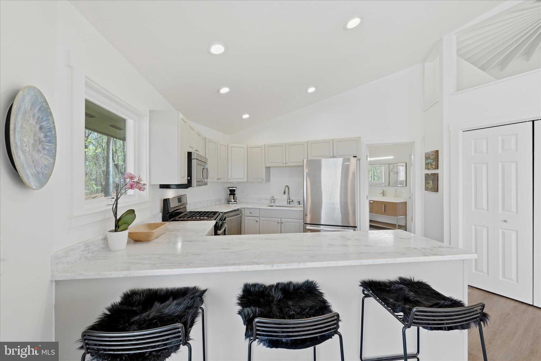 3784 Calmes Neck Ln photo 12