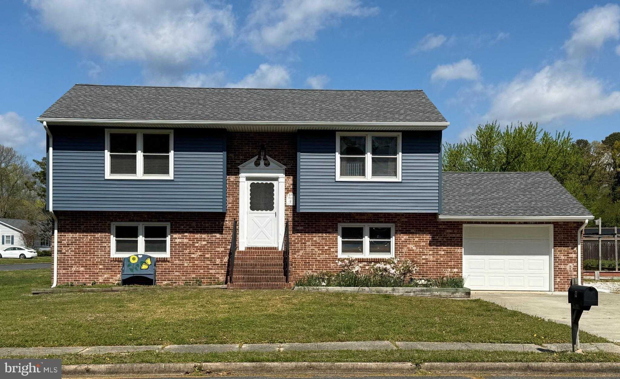 9 Merryweather Dr, Cambridge