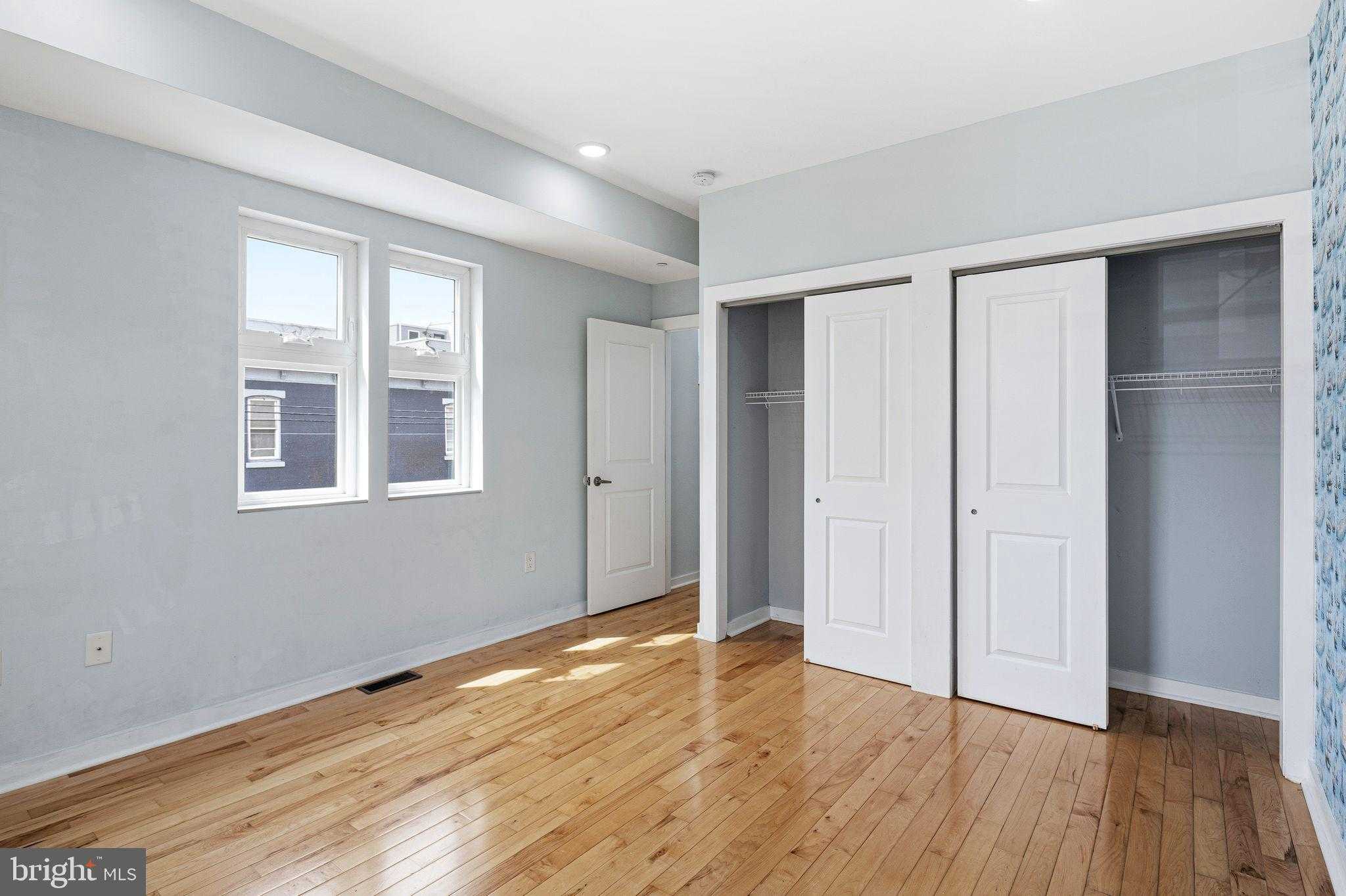 1940 S 6th St photo 16