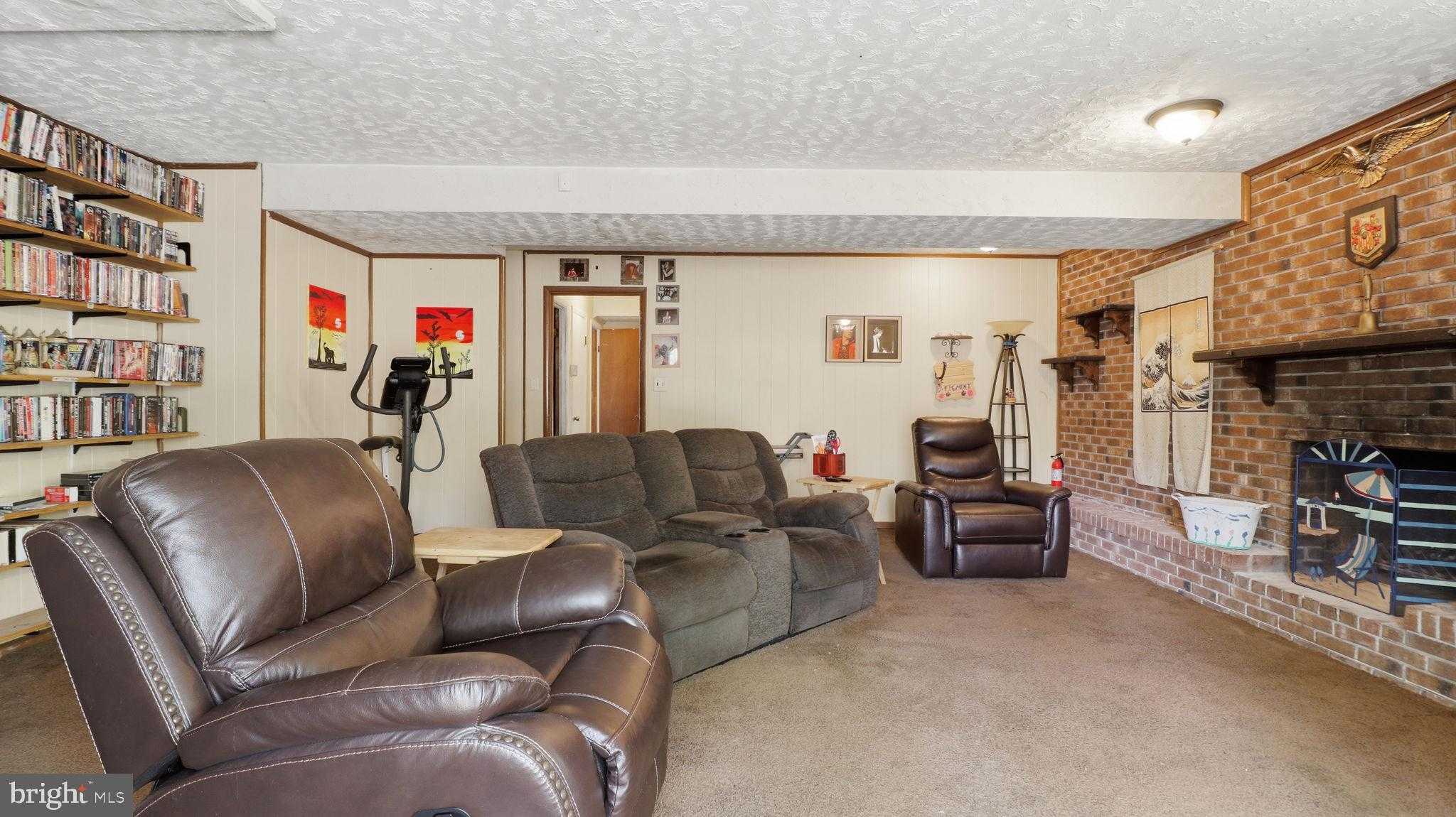 13408 Kris Ran CT photo 4