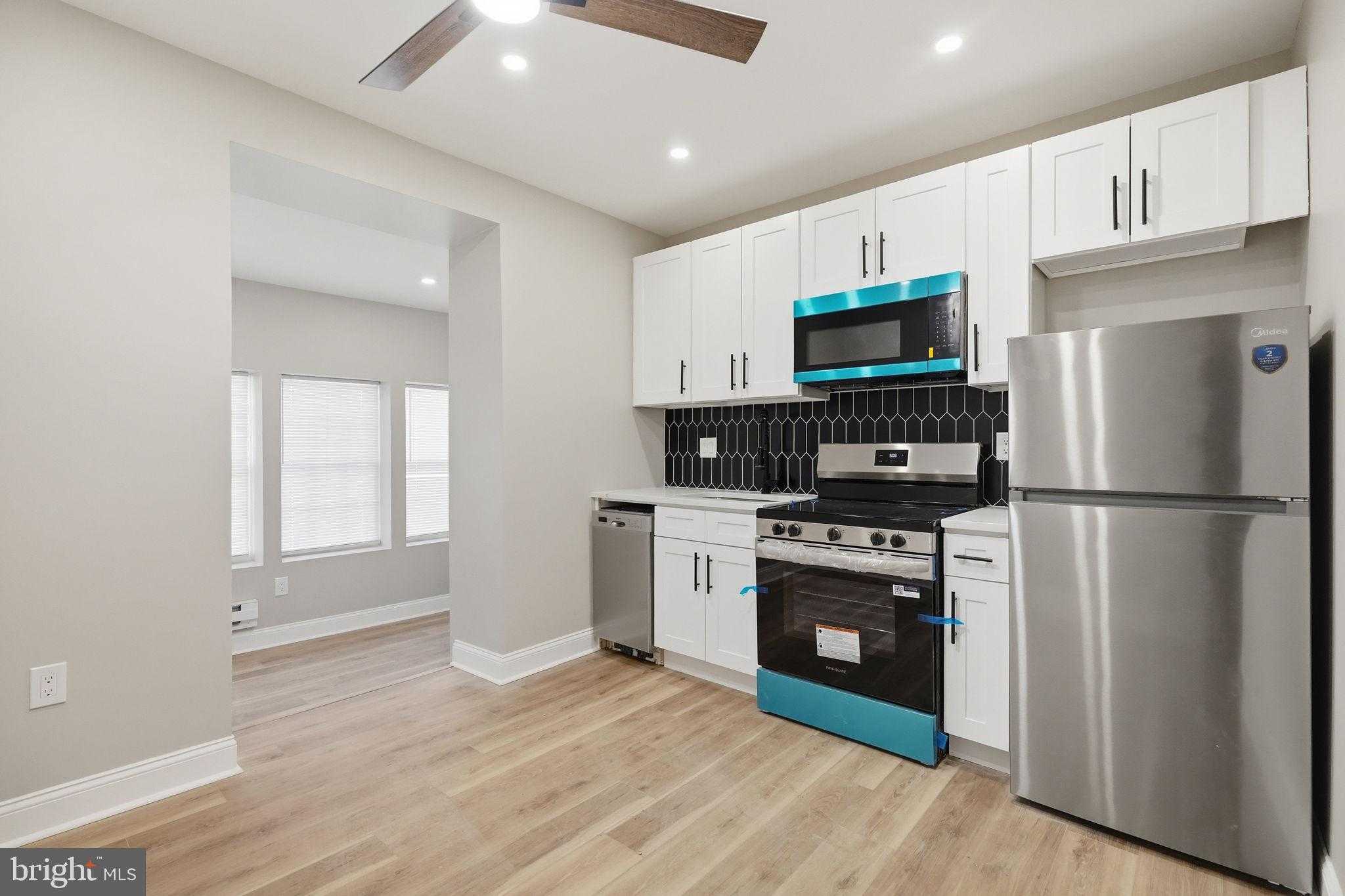 2210 S Hobson St photo 7