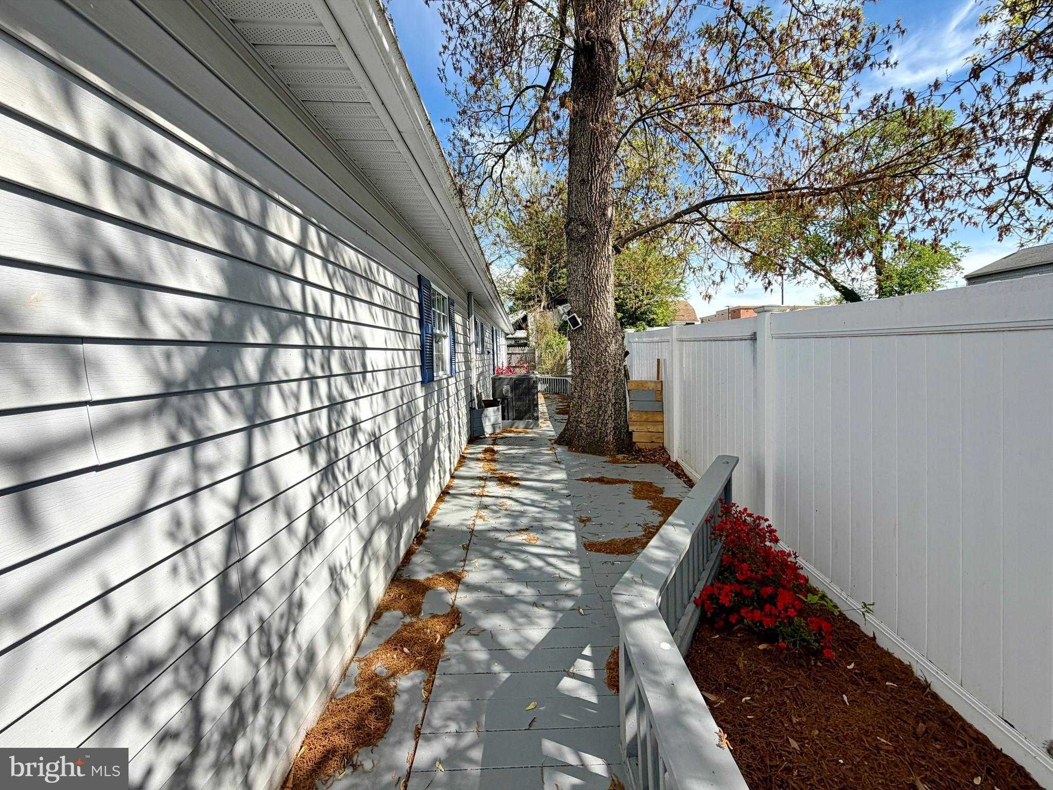 41620 Church St photo 52