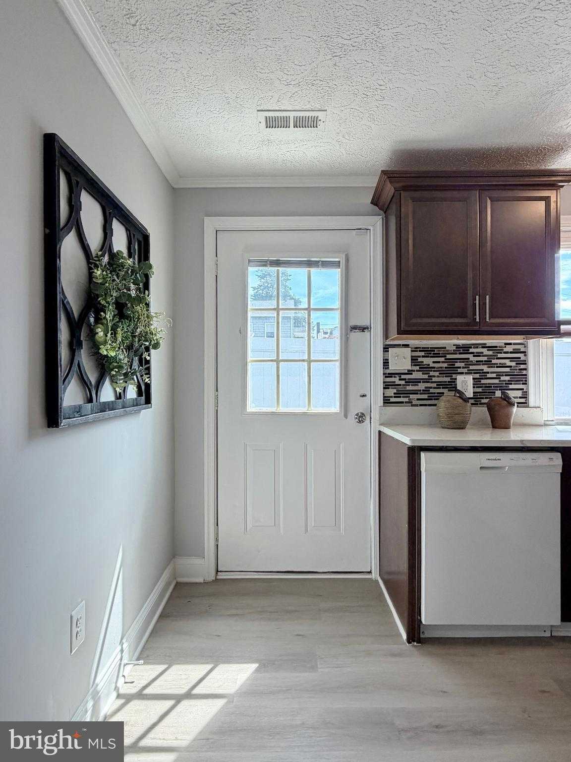 41620 Church St photo 8