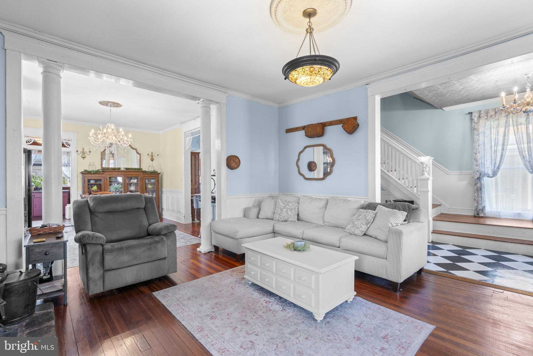 1916 Hanover Pike photo 9