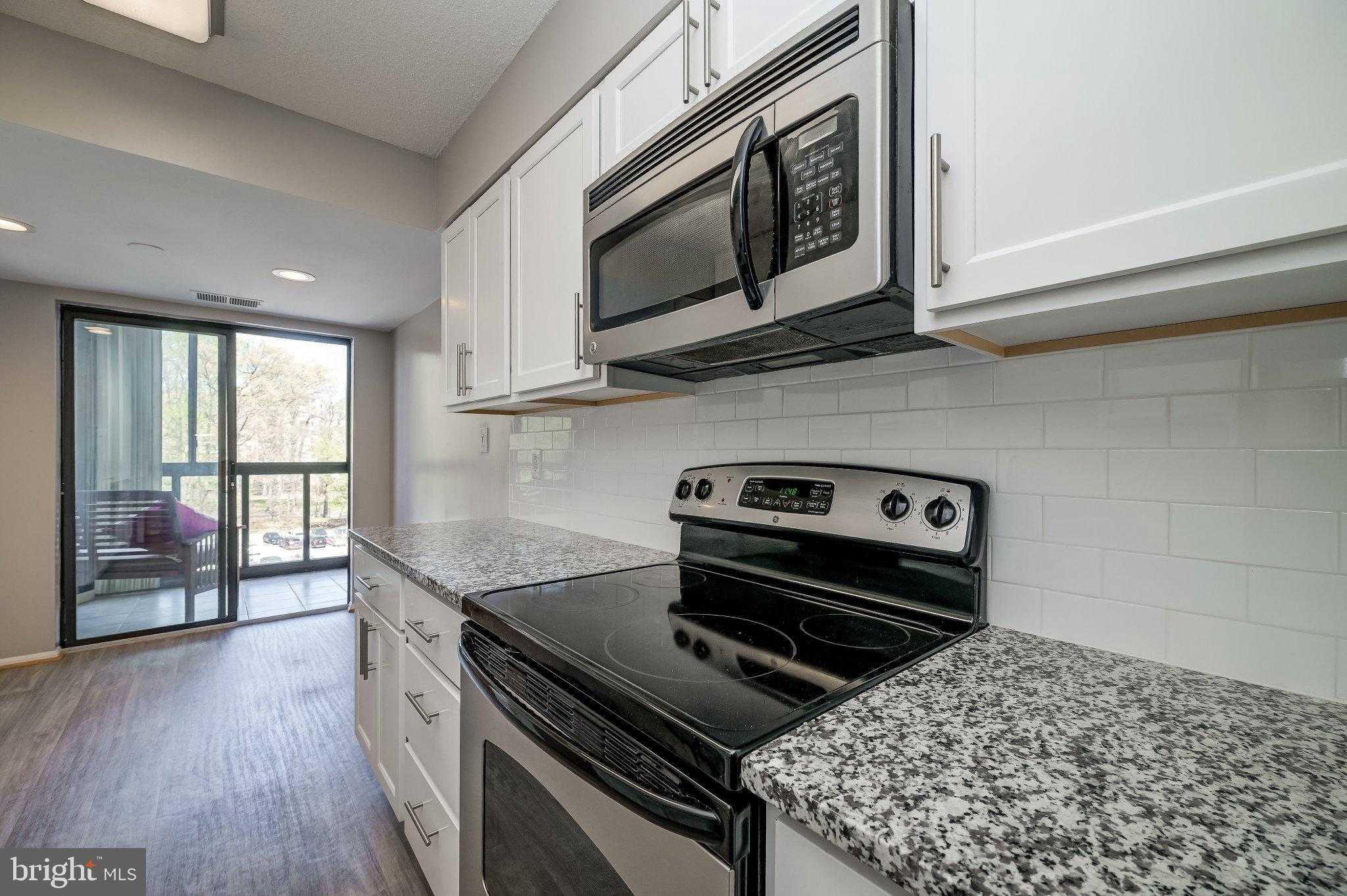 15100 Interlachen Dr # 4-521 photo 83