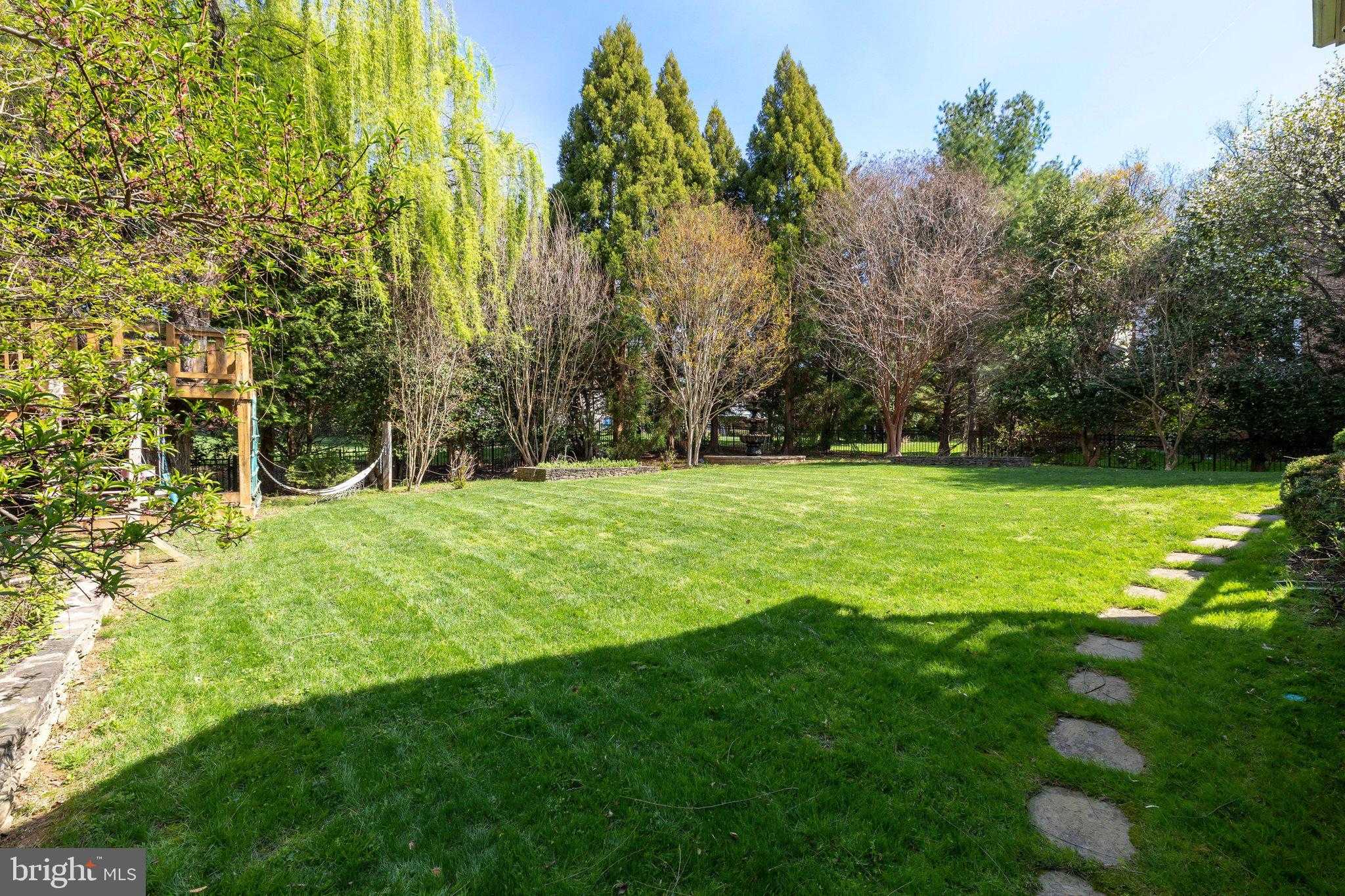 1411 Woodhurst Blvd photo 108