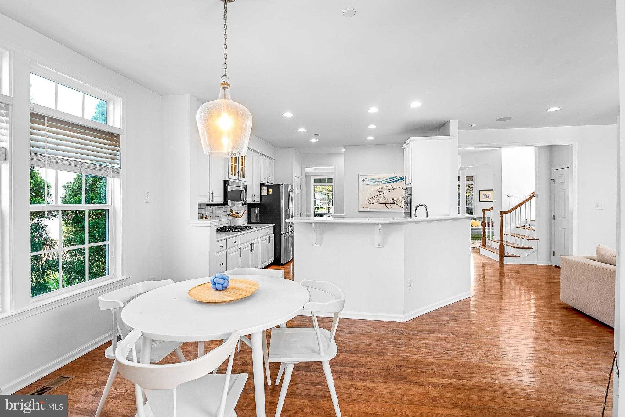 8020 Easton Village Dr photo 7