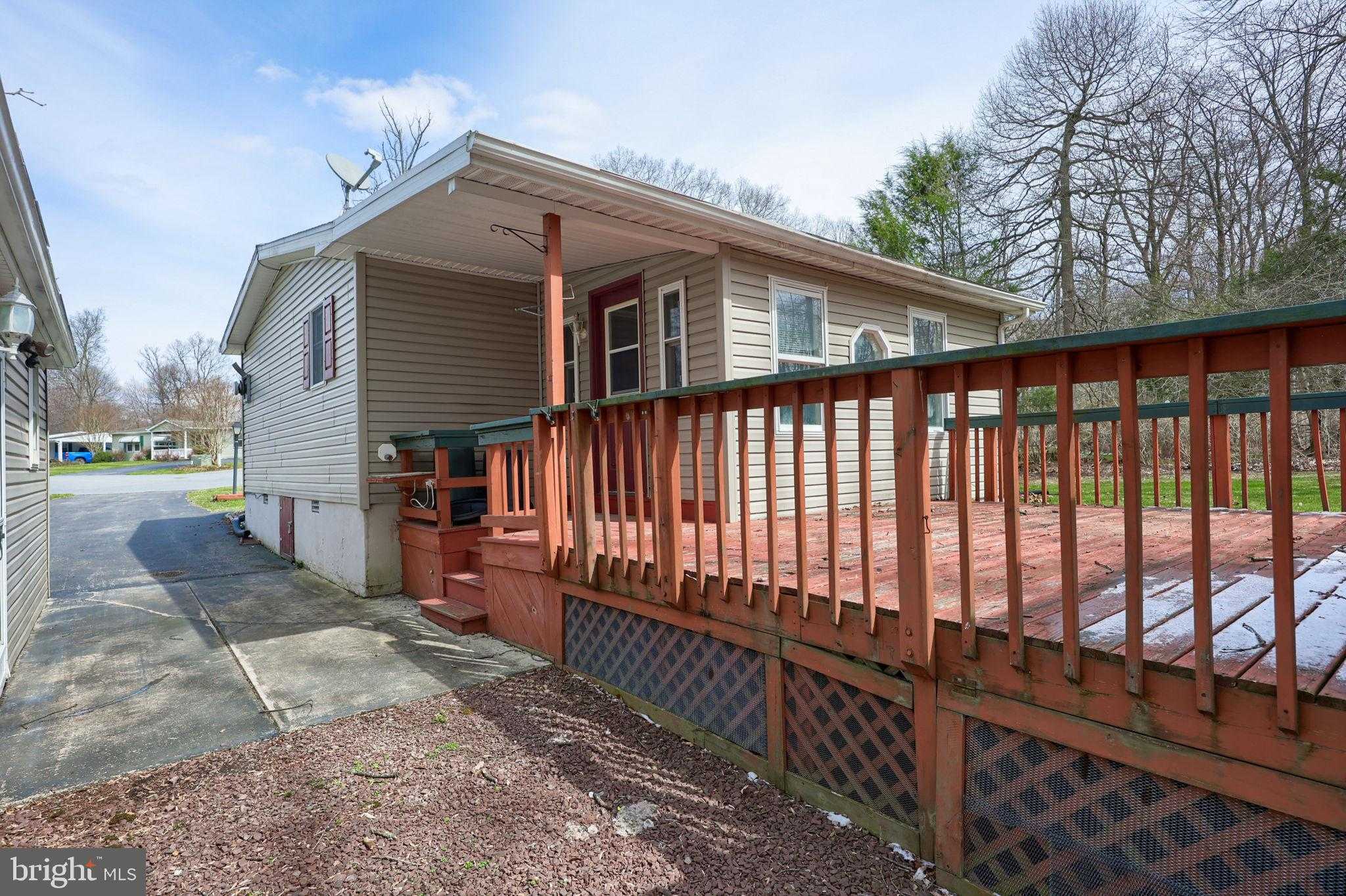 17 Aspen Dr photo 38