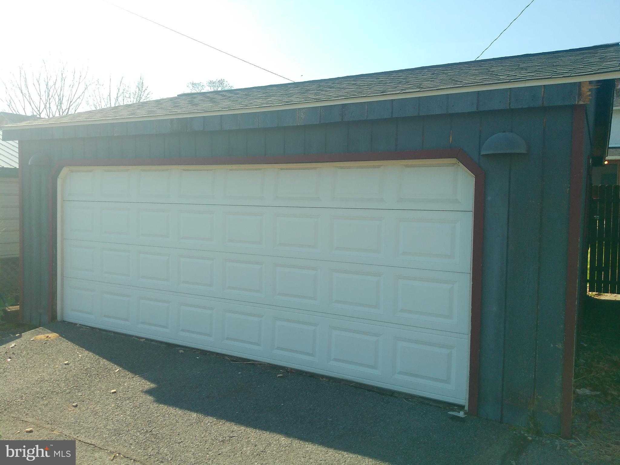 210 5th Ave photo 31